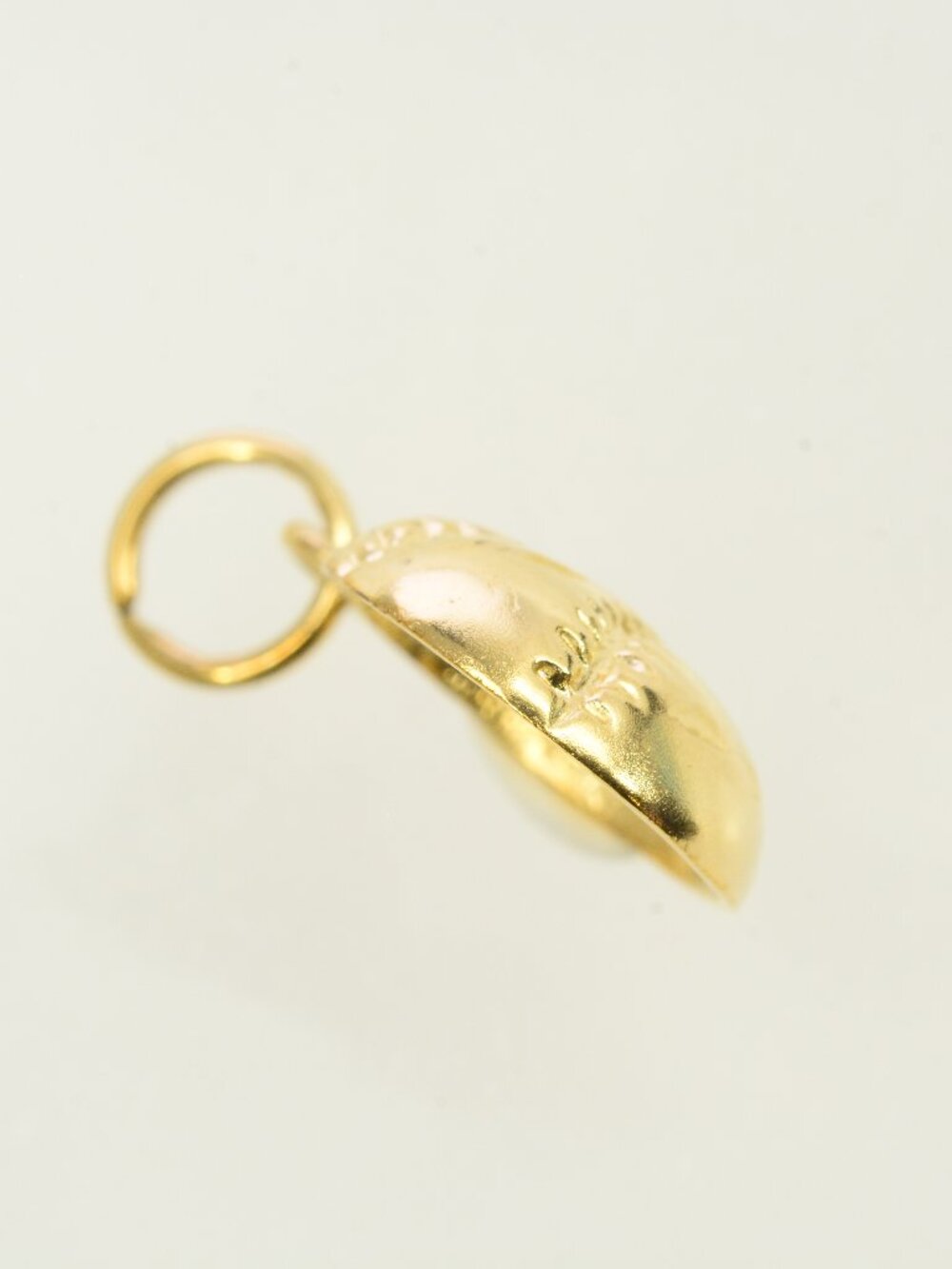 10K Baseball Pendant - Picture 3 of 4